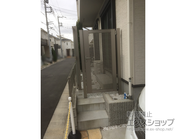 神奈川県茅ヶ崎市のの門扉 ライシス門扉 1型 細横桟 片開き 柱使用 施工例