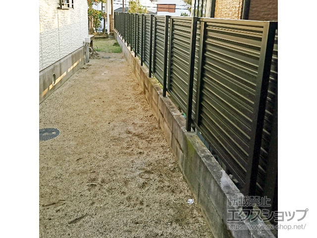 大阪府和泉市ののフェンス・柵 ミエーネフェンス 目隠しルーバータイプ 自由柱施工 施工例