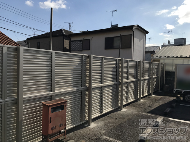 東京都世田谷区ののフェンス・柵 ミエーネフェンス 2段支柱 自立建て用 (パネル2段) 施工例