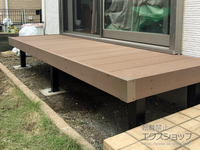 埼玉県草加市ののウッドデッキ リウッドデッキ 200 施工例