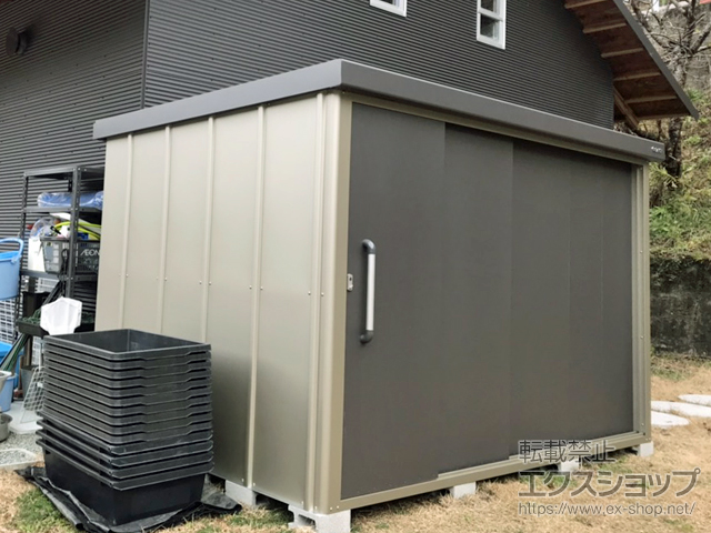 奈良県吉野郡天川村のの物置・屋外倉庫 エスケーエイト SK8S-180 多雪型 3000×2000×1940 SK8S-180-GK 施工例