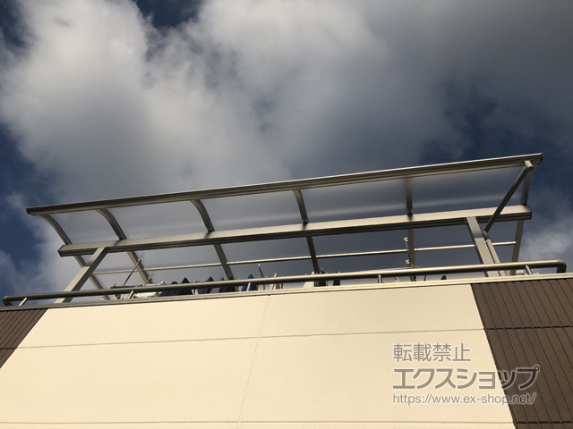 大阪府堺市ののバルコニー・ベランダ屋根 ヴェクターテラス R型 屋根タイプ 単体 積雪〜20cm対応 施工例
