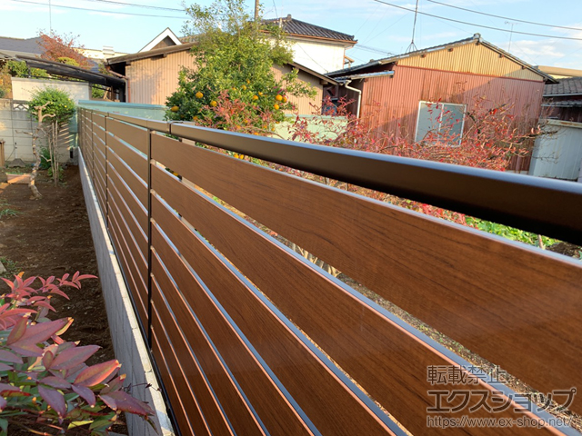 茨城県猿島郡境町ののフェンス・柵 モクアルフェンス 横板タイプ 自由柱施工 施工例