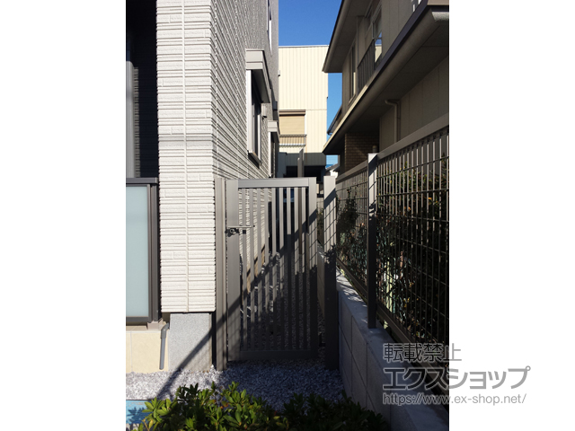 埼玉県さいたま市のの門扉 プレスタ門扉 4型 太たて桟 片開き 柱使用 施工例