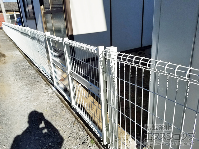 栃木県佐野市のの門扉 ハイグリッド門扉N8型 両開き 柱使用 施工例