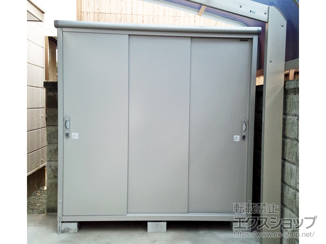 三重県鈴鹿市のの物置・屋外倉庫 エスモ 一般型 1950×650×1959（ESE-1906A） ESE-1906A-SS 施工例