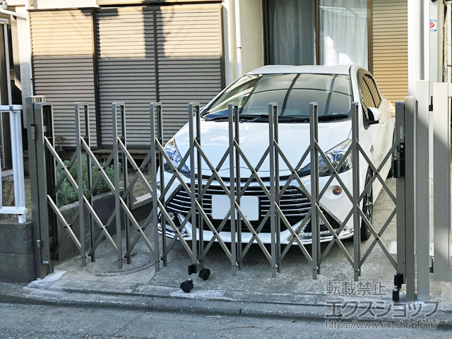 神奈川県横浜市ののカーゲート トリップゲート RB型 ノンレール 片開き 27S 施工例