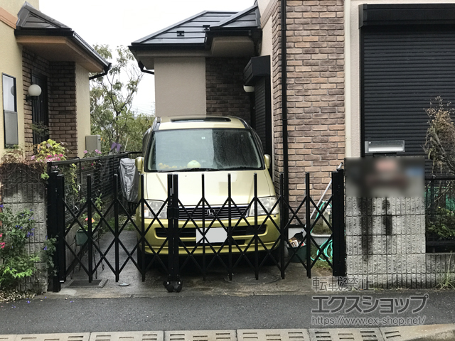 神奈川県川崎市ののカーゲート トリップゲート RB型 ノンレール 両開き親子 31WO(13S+18M) 施工例