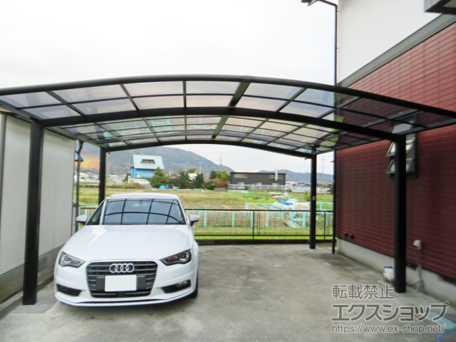 神奈川県南足柄市ののカーポート フーゴR (ラウンドスタイル) ワイド 積雪〜20cm対応 施工例