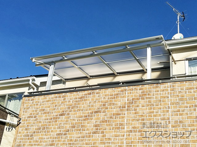 千葉県柏市ののバルコニー・ベランダ屋根 ヴェクターテラス F型 屋根タイプ 単体 積雪〜20cm対応 施工例