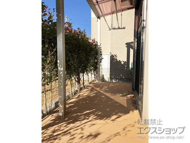 �����s���v���Ďs�̂̃e���X�����A�E�b�h�f�b�L�A�o���R�j�[�E�x�����_���� ���E�b�h�f�b�L 200 �{�H��