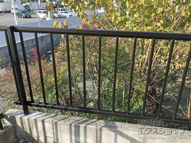 滋賀県草津市ののフェンス・柵 ミエッタフェンス 防犯たて格子タイプ 自由柱施工 施工例