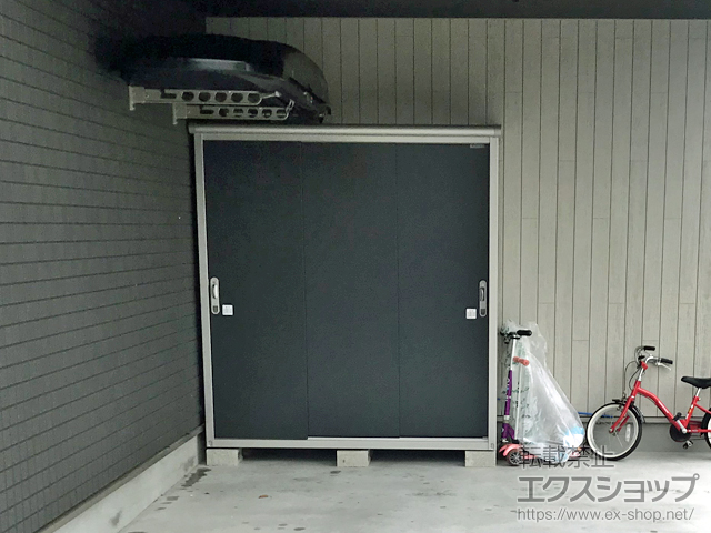 三重県津市のの物置・屋外倉庫 エスモ 一般型 1797×520×1959（ESE-1805A） ESE-1805A-SM 施工例