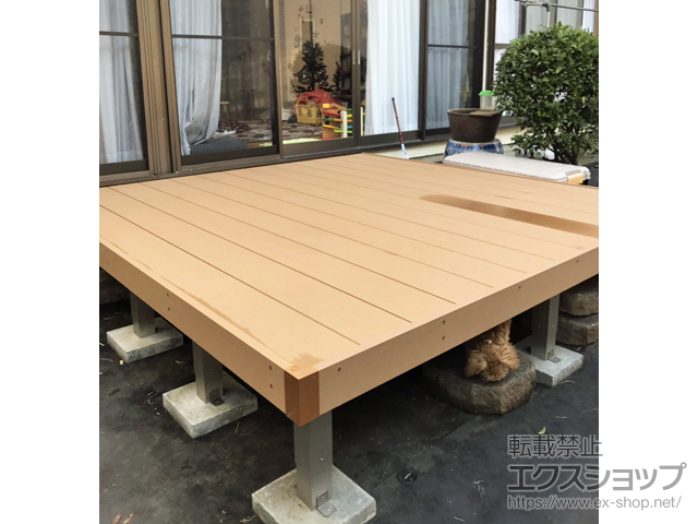 神奈川県横浜市ののウッドデッキ リウッドデッキ 200 施工例