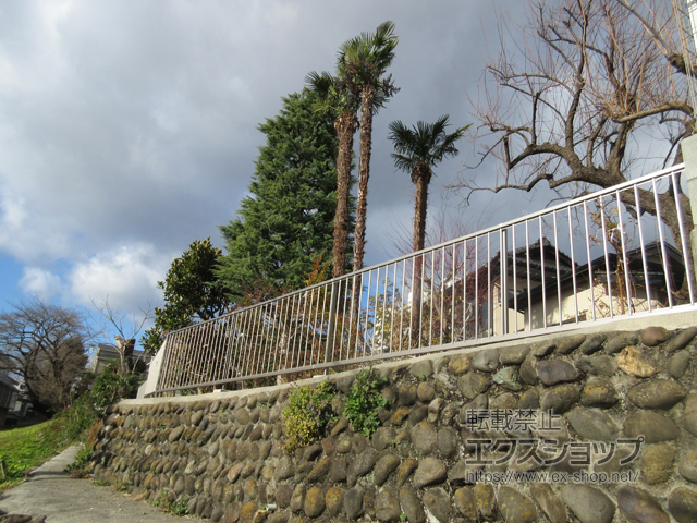 宮城県仙台市ののフェンス・柵 ハイサモア 傾斜地タイプ　フリーポールタイプ 施工例