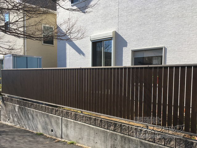 兵庫県神戸市ののフェンス・柵 シャトレナ M2型 フリー支柱タイプ 施工例