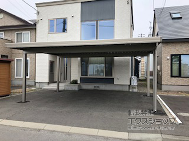 北海道苫小牧市のLIXIL リクシル（トステム）のカーポート テリオスポートIII 1500 2台用 角柱4本柱 積雪〜50cm対応 施工例