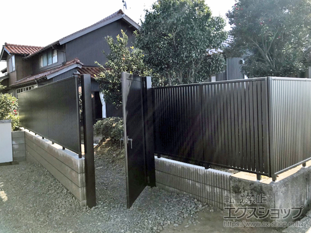 石川県白山市のの門扉 シンプレオ門扉6型 たて目隠し 片開き 高尺タイプ 門柱使用 施工例