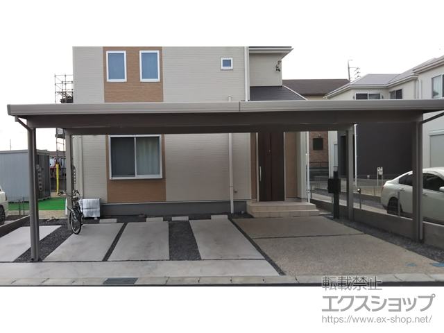 愛知県知多市のLIXIL リクシル（トステム）のカーポート テリオスポートIII 1500 3台用 角柱4本柱 積雪〜50cm対応 施工例