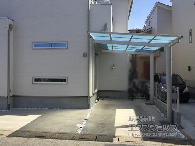 埼玉県上尾市のYKKAPのカーポート エフルージュグラン　積雪～20cm対応 施工例