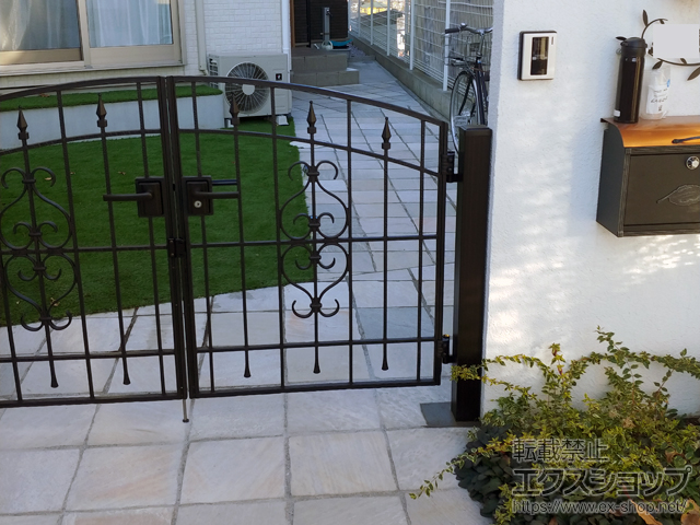 東京都町田市のの門扉 コラゾン1型 両開き　柱使用 施工例