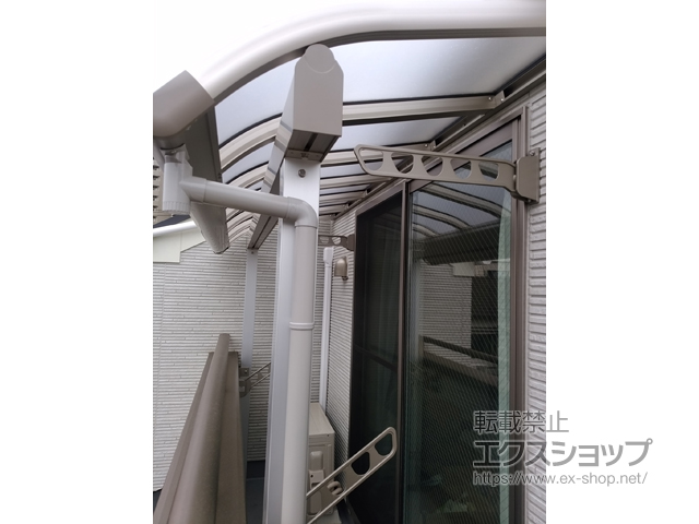 東京都北区ののバルコニー・ベランダ屋根 ヴェクターテラス R型 1500 屋根タイプ 単体 積雪〜50cm対応 施工例