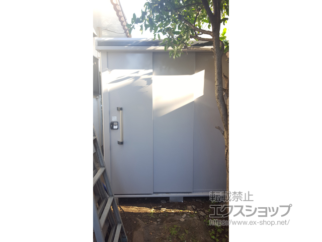 東京都稲城市のの物置・屋外倉庫 エルモ 一般型 1870×2220×2117（LMD-1822） LMD-1822-CB 施工例