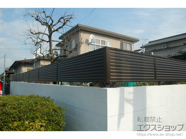京都府福知山市ののフェンス・柵 ミエーネフェンス 目隠しルーバータイプ 自由柱施工 施工例