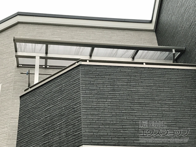 埼玉県川口市ののバルコニー・ベランダ屋根 ソラリア F型 屋根タイプ 単体 積雪〜20cm対応 施工例