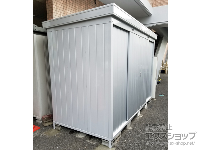 東京都足立区のの物置・屋外倉庫 ネクスタ 一般型 3050×1370×2020（NXN-45S） NXN-45S-FS 施工例