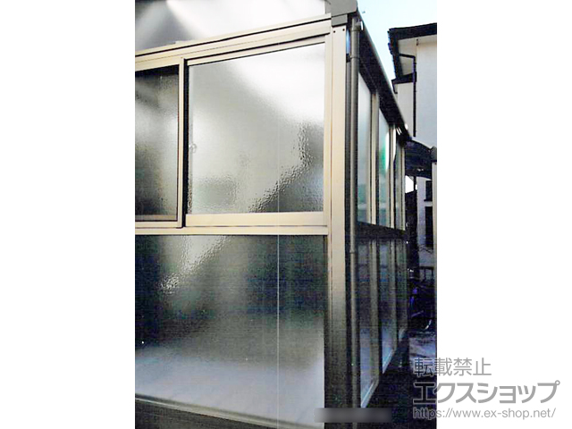 神奈川県秦野市ののテラス囲い・サンルーム サニージュ R型 床納まり ランマ無 積雪〜20cm対応 施工例