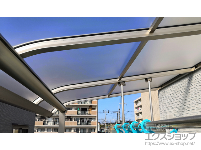 福岡県福岡市ののバルコニー・ベランダ屋根 プレシオステラス R型 屋根タイプ 単体 積雪〜20cm対応 施工例