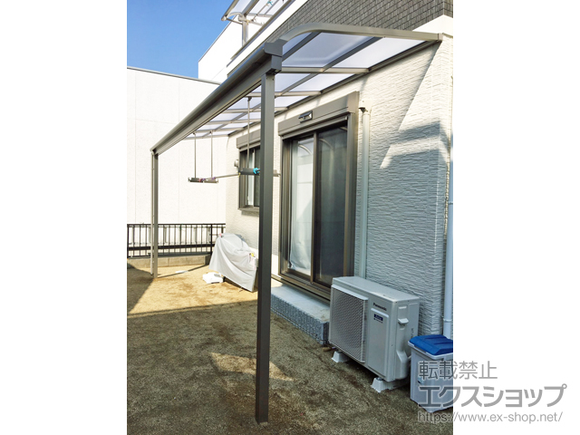 奈良県奈良市ののテラス屋根 スピーネ R型 テラスタイプ 単体 積雪〜20cm対応 施工例