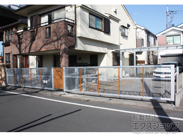 東京都八王子市ののカーゲート ラビーネM2型 ワイド 電動式 施工例