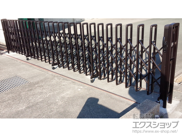 静岡県浜松市ののカーゲート レイオス1型 ノンレール 片開き*58S 施工例