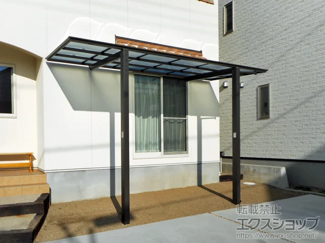 愛媛県松山市のLIXIL(リクシル)のテラス屋根 フーゴF 独立テラスタイプ 単体 積雪～20cm対応 施工例