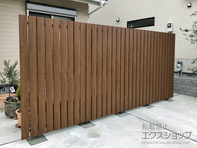 京都府京都市ののフェンス・柵 リレーリアフェンス4N型 たて板格子 メーターモジュール マテリアルカラー 間仕切柱 施工例