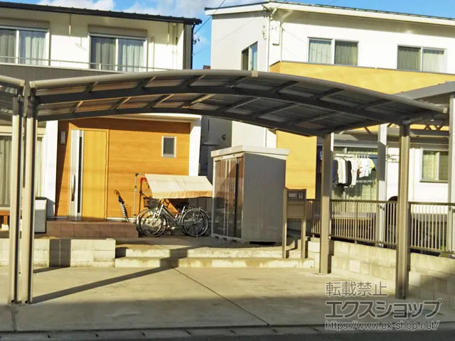 岐阜県関市のLIXIL(リクシル)のカーポート ネスカR (ラウンドスタイル) ワイド 積雪～20cm対応 施工例
