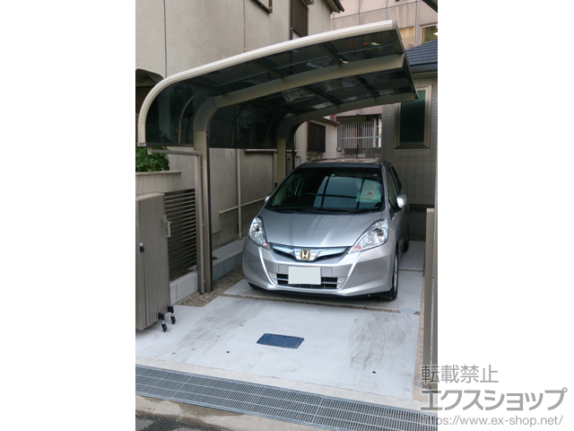 兵庫県尼崎市のLIXIL リクシル（トステム）のカーポート テールポートシグマIII 積雪〜20cm対応 施工例