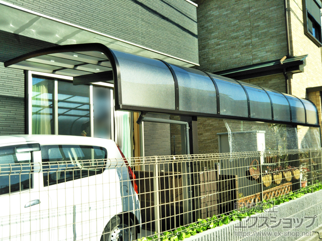 千葉県船橋市ののカーポート レイナキャップポートグラン　積雪〜20cm対応 施工例