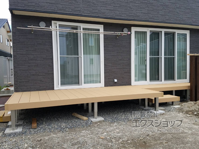 長野県安曇野市ののウッドデッキ リウッドデッキ 200＋リウッド　ステップ2型 施工例