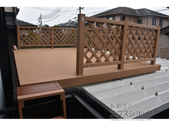 京都府京都市ののウッドデッキ リウッドデッキ 200＋リウッドデッキフェンス2型 ラチス格子 施工例