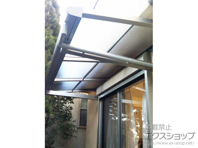 神奈川県横浜市ののバルコニー・ベランダ屋根 ヴェクターテラス F型 ルーフタイプ 単体積雪〜20cm対応 施工例