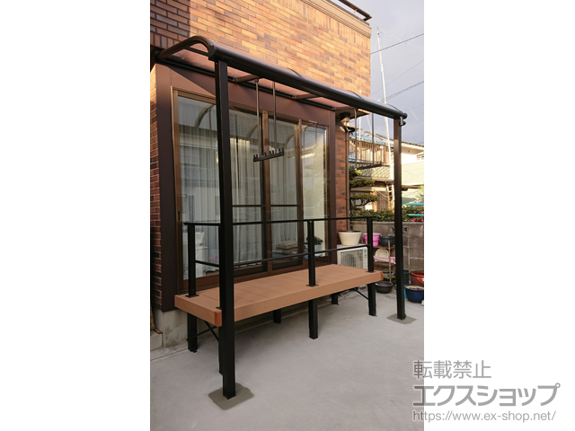 愛知県あま市ののウッドデッキ リウッドデッキ 200＋ルシアスデッキフェンスB02型〈横格子1本タイプ〉 施工例