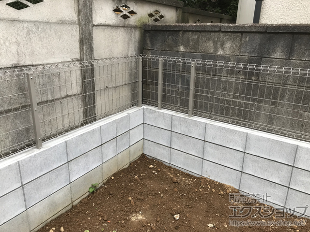 埼玉県越谷市ののフェンス・柵 イーネットフェンス1F型 自由柱施工 施工例