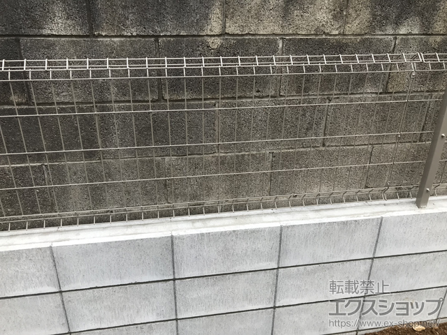 埼玉県越谷市ののフェンス・柵 イーネットフェンス1F型 自由柱施工 施工例