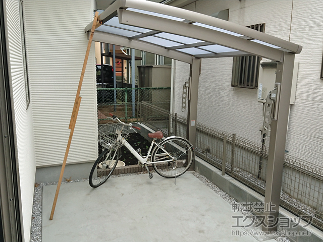 埼玉県新座市ののサイクルポート・駐輪場 ネスカRミニ (ラウンドスタイル) 積雪〜20cm対応 施工例