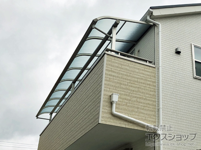 福岡県京都郡苅田町ののバルコニー・ベランダ屋根 ヴェクターテラス R型 屋根タイプ 連棟 積雪〜20cm対応 施工例