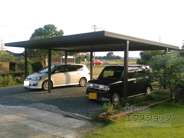 佐賀県小城市のLIXIL リクシル（トステム）のカーポート テリオスポートIII 900 3台用 横連棟 角柱6本柱 積雪〜30cm対応 施工例