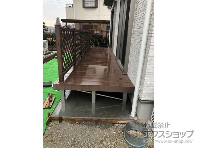 千葉県千葉市ののウッドデッキ リウッドデッキ 200＋リウッドデッキフェンス2型〈ラチス格子〉 施工例